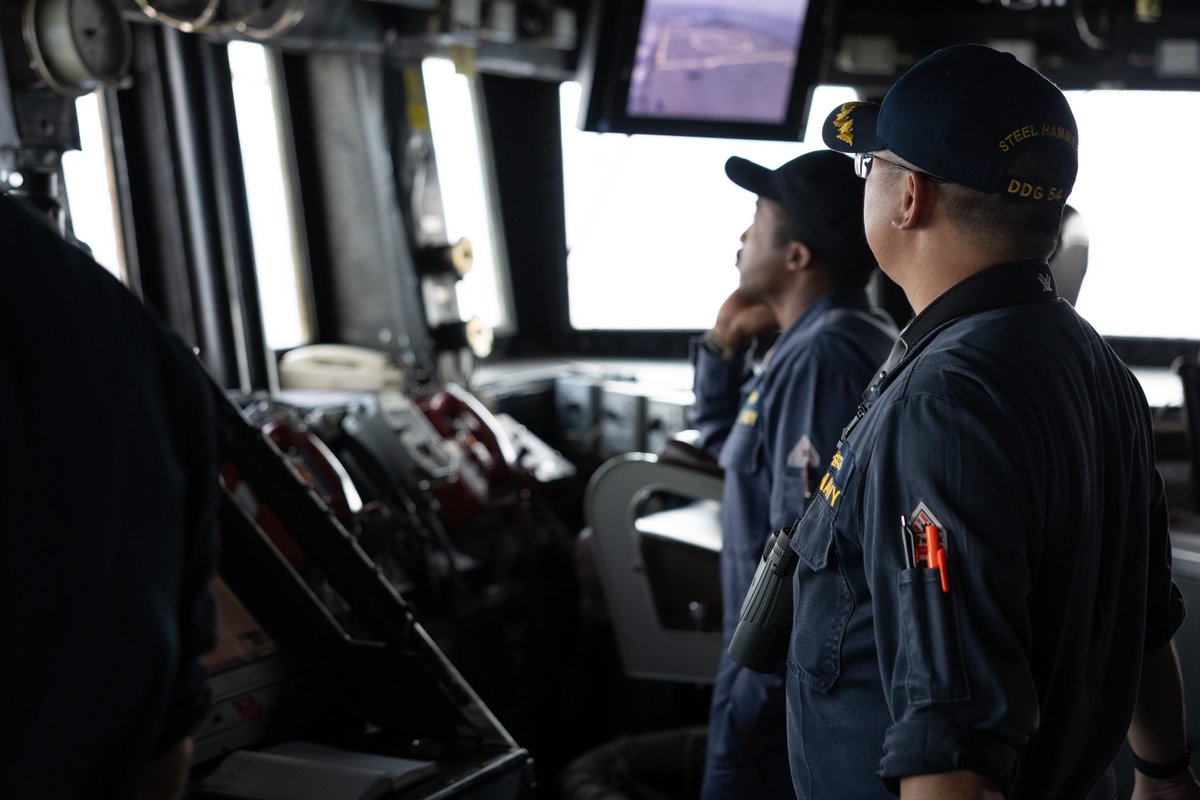US7thFleet's tweet image. The U.S. Navy and Armed Forces of the Philippines conducted a bilateral Maritime Cooperative Activity within the Philippines’ EEZ, demonstrating a collective commitment to strengthening cooperation in support of a free and open Indo-Pacific.
Read more: ow.ly/G9vc50WrBm5