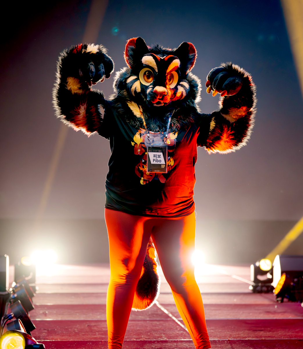 Strong girl Dream at #FURSTCLASS 

📸: <a href="/hututi07/">千(sen)</a>