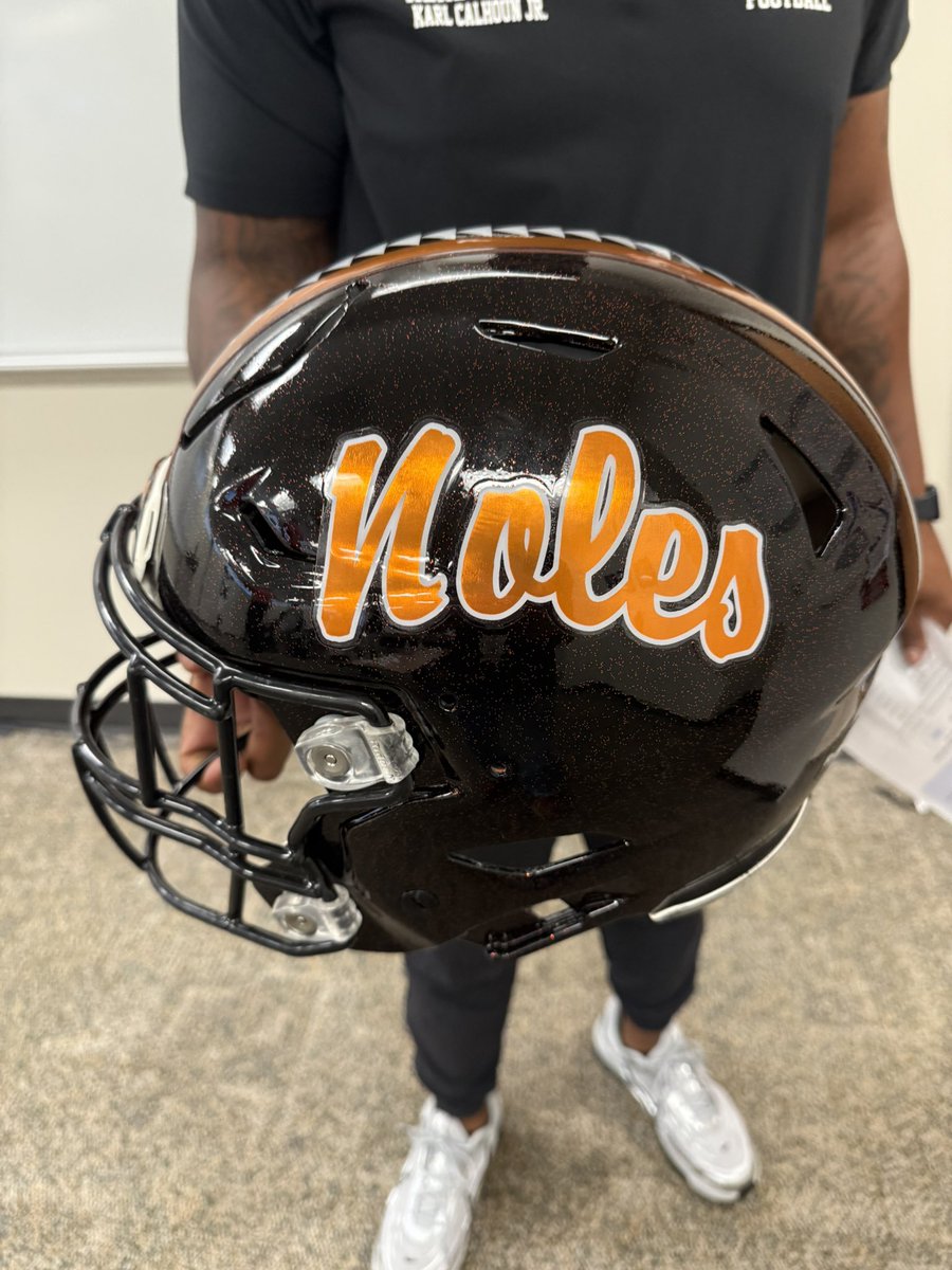 Jeff Gardenour (@jmarkg1962) on Twitter photo SANFORD SEMINOLE football 🏈 shows off new helmets for 2025!! Check out our Media Days story, too!! ⬇️ <a href="/SBLiveFL/">Florida High School On SI</a> <a href="/osvarsity/">Sentinel Varsity</a> <a href="/BokeyFootball/">Bokey Football</a> <a href="/CoachHoun/">Karl Calhoun Jr.</a> <a href="/BokeySports/">Bokey Sports</a> <a href="/5x_ttgsheem/">Rasheem Turner Jr</a> <a href="/AnthonyGayIII1/">Anthony Gay</a> si.com/high-school/fl… SANFORD SEMINOLE football 🏈 shows off new helmets for 2025!! Check out our Media Days story, too!! ⬇️ <a href="/SBLiveFL/">Florida High School On SI</a> <a href="/osvarsity/">Sentinel Varsity</a> <a href="/BokeyFootball/">Bokey Football</a> <a href="/CoachHoun/">Karl Calhoun Jr.</a> <a href="/BokeySports/">Bokey Sports</a> <a href="/5x_ttgsheem/">Rasheem Turner Jr</a> <a href="/AnthonyGayIII1/">Anthony Gay</a> si.com/high-school/fl…