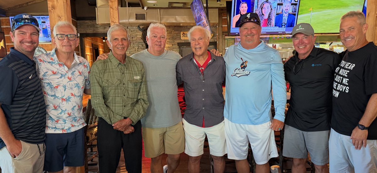 GoCFBaseball's tweet image. Had lunch with some Jacksonville LEGENDS today! Great stories. Great people!! @GeneFrenette