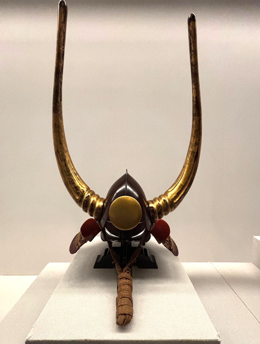 fukuokaC_museum's tweet image. 【いよいよ7月21日(月・祝)まで!】
「重要文化財 黒漆塗桃形大水牛脇立兜」の展示は、いよいよ7月21日(月・祝)までとなりました😭
連日、たくさんのご来館ありがとうございます😊
まだご覧になっていない方は、この機会をどうぞお見逃しなく✨
⬇️詳しくはこちら
museum.city.fukuoka.jp/sp/topics/kuro…