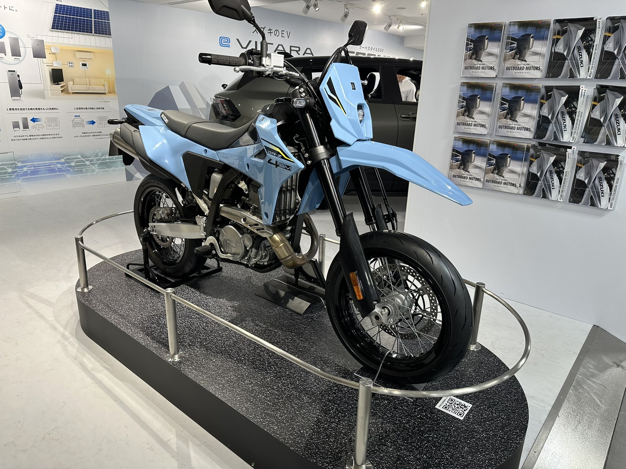 アメに撃たれる9。
a4サイズアート紙。 9ナイン - Search / X