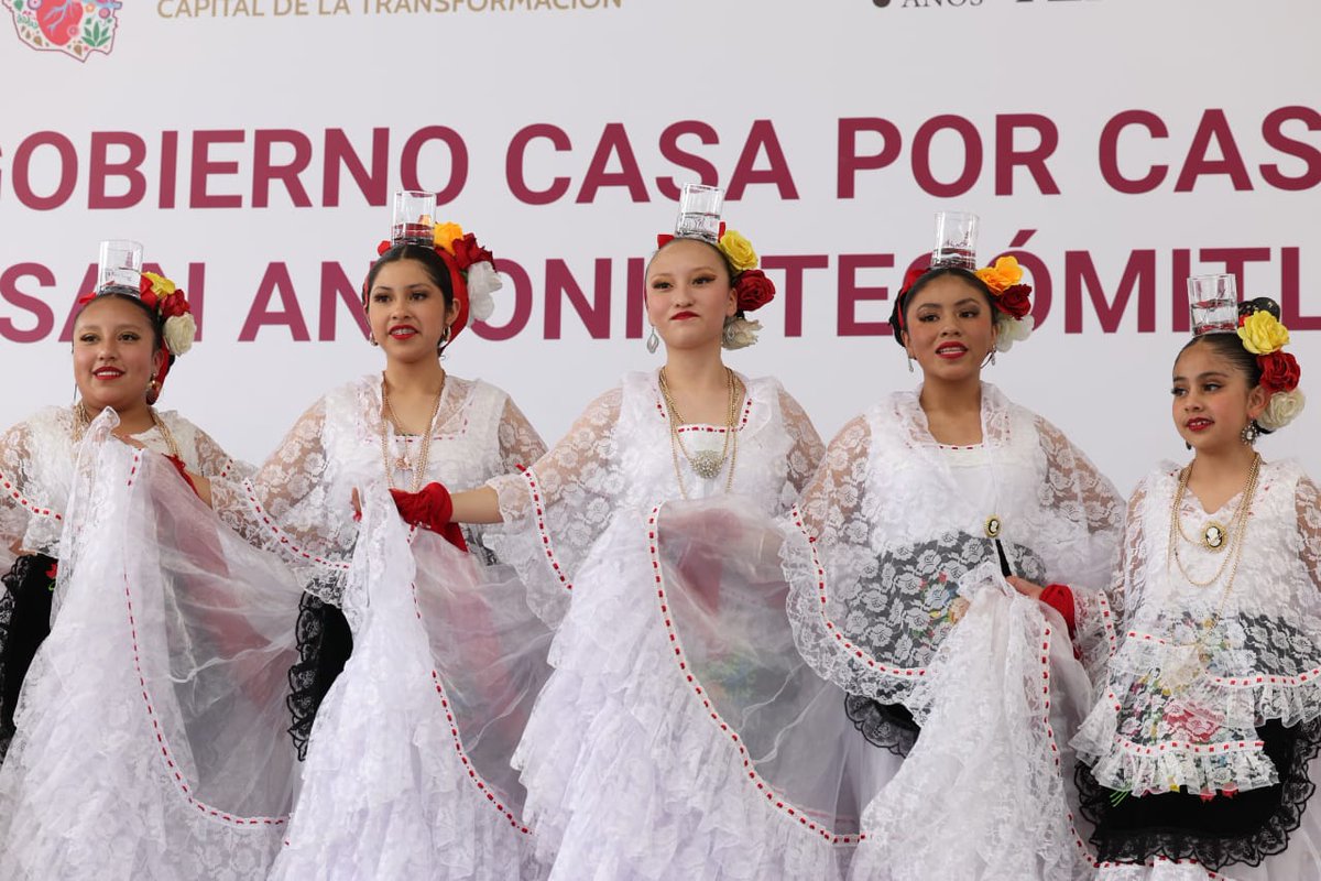 Clara Brugada Molina (@clarabrugadam) on Twitter photo En <a href="/AlcMilpaAlta/">Alcaldía Milpa Alta</a>, con el programa #CasaXCasa, seguiremos trabajando muy de cerca con su alcalde <a href="/rivero_octavio/">Octavio Rivero</a> y con las y los vecinos para mejorar la infraestructura en salud, reforzar la seguridad y garantizar los derechos de las y los productores de nopal.
Nuestro En <a href="/AlcMilpaAlta/">Alcaldía Milpa Alta</a>, con el programa #CasaXCasa, seguiremos trabajando muy de cerca con su alcalde <a href="/rivero_octavio/">Octavio Rivero</a> y con las y los vecinos para mejorar la infraestructura en salud, reforzar la seguridad y garantizar los derechos de las y los productores de nopal.
Nuestro