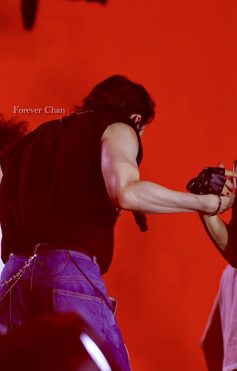 fmiinx's tweet image. the waist                                      the belt