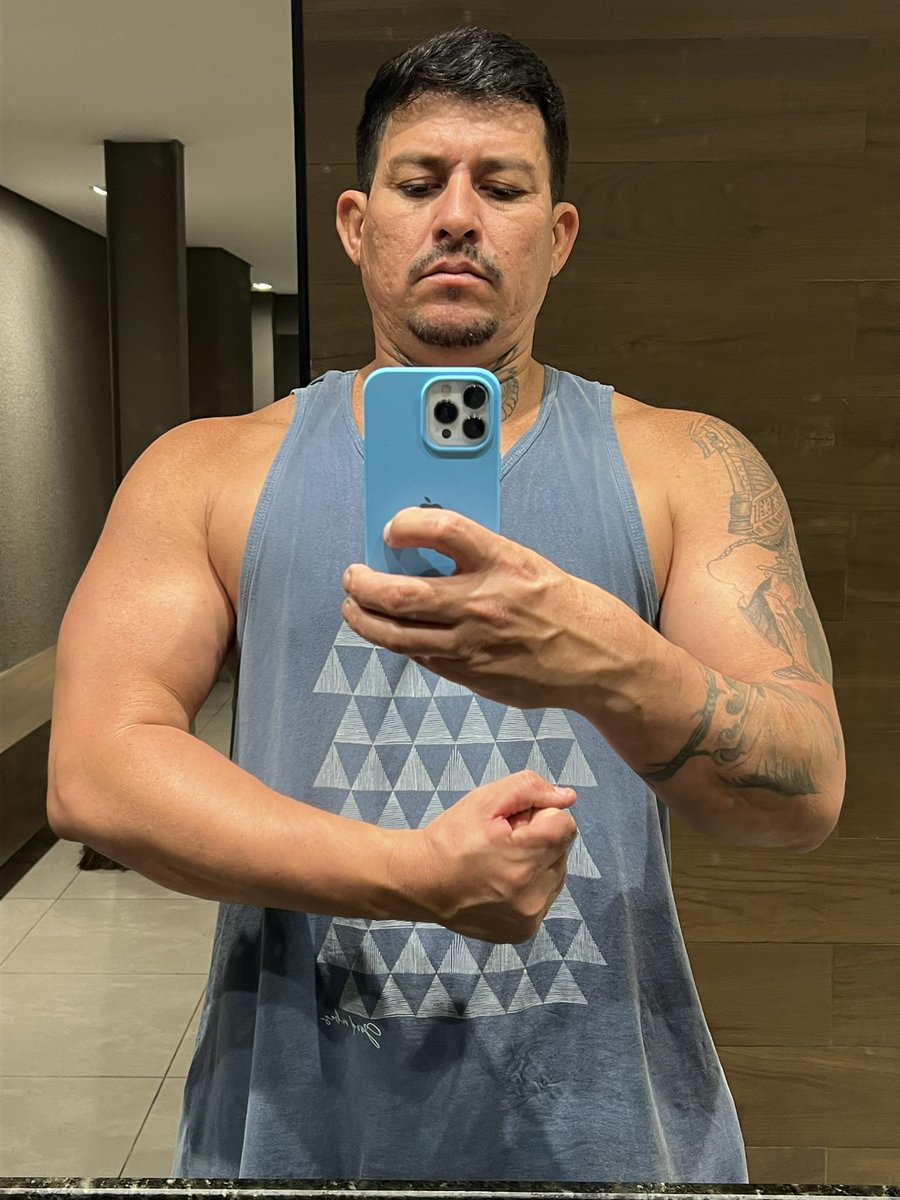 TremrosaVale's tweet photo. Mais um treino finalizado 🏋️ quintouuu https://t.co/czg4Y7rccA