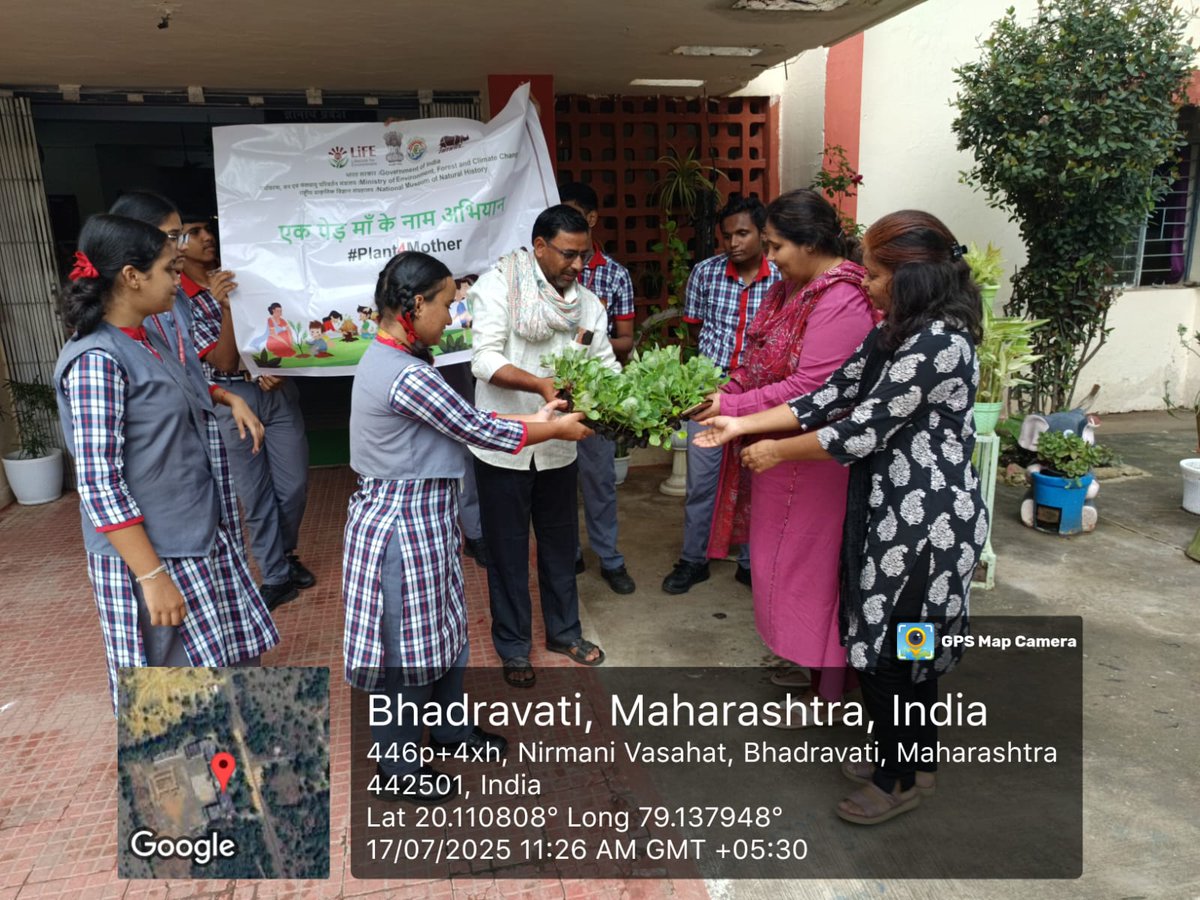 PM SHRI K.V. O. F. CHANDA (@kendriyaf) on Twitter photo Grateful to Mr. S. Anil Kolhatkar, farmer and parent member of PM SHRI KV O.F. Chanda, for generously donating vegetable saplings to our School Kitchen Garden. 🌱🌽 A great step towards sustainability and community participation!@KVS_HQ <a href="/KvsMumbai/">KVS RO Mumbai</a> Grateful to Mr. S. Anil Kolhatkar, farmer and parent member of PM SHRI KV O.F. Chanda, for generously donating vegetable saplings to our School Kitchen Garden. 🌱🌽 A great step towards sustainability and community participation!@KVS_HQ <a href="/KvsMumbai/">KVS RO Mumbai</a>