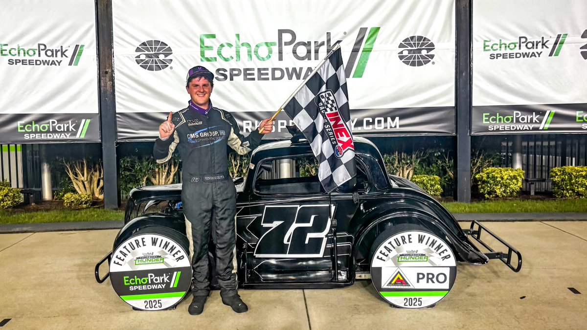 USLegendCars's tweet image. That’s back-to-back @EchoParkSpdwy #ThursdayThunder Pro Division victories for Nick Woodall, after holding off Jensen Jorgensen in Round 9!😤 

#INEX | @legendsofga