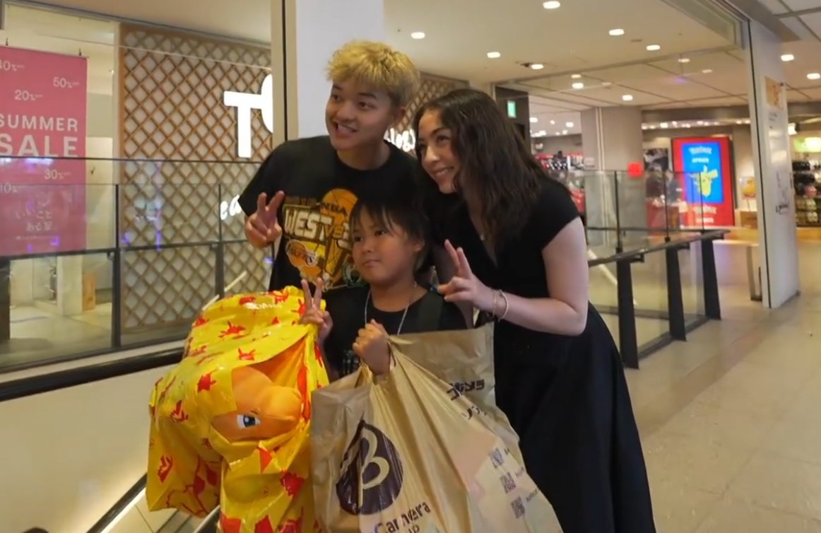 W unc &amp; auntie