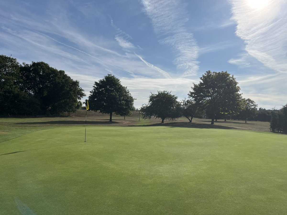 Stunning start to the day for #golf in #Tendring and #Essex! 

Who’s your pick for <a href="/TheOpen/">The Open</a>?  Mine is <a href="/McIlroyRory/">Rory McIlroy</a> #NornIron 

01255 503616 or website for info.