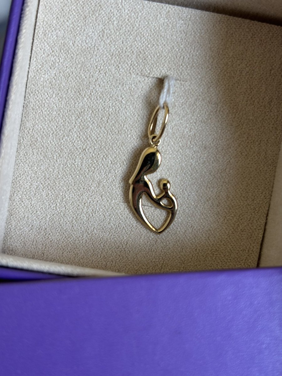 enyohere's tweet photo. @Assimalhakeem is it allowed to wear this necklace? https://t.co/BWoAUbDqhL