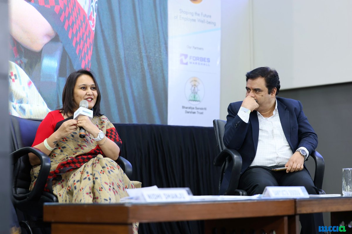 MCCIA_Pune's tweet image. Powerful insights from the Fireside Chat: Building a Culture of Well-being at Work
“HR practices must evolve to support every life stage — from financial literacy for youth, to reintegration planning post-maternity, to educational outreach for employees’ children.”
– Ms.…