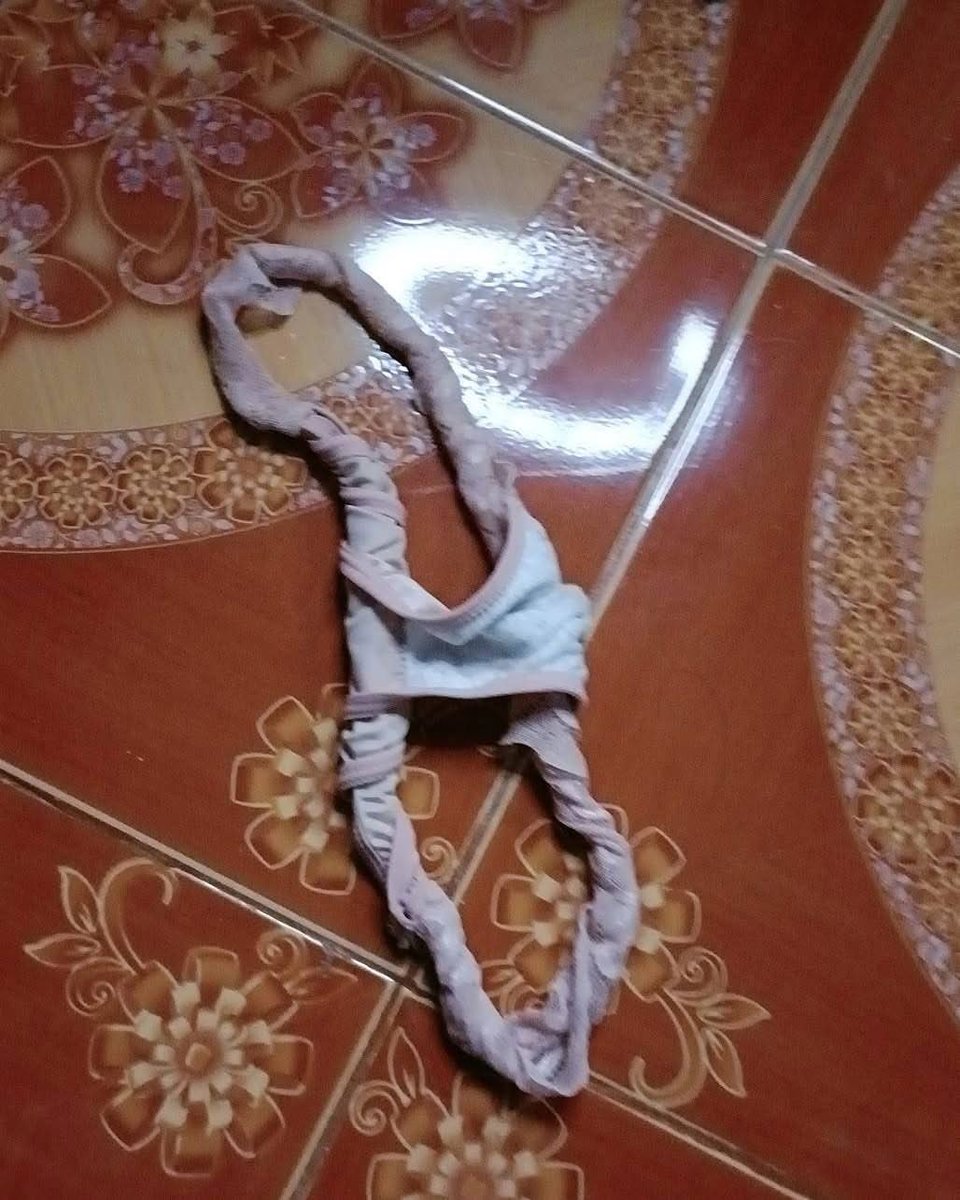 unique_asmer's tweet image. Mwambie ss nikuletee nini , utasikia chips kuku, pitsaa ya ngombe
Na pant yake inakaa hivi…😂😂🤣🤣