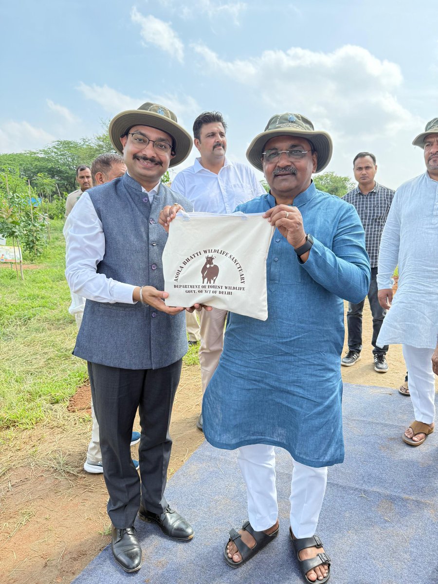 Satish Upadhyay (@upadhyaysbjp) on Twitter photo Participated in the Van Mahotsav celebration at the Office of DCF South, inspired by Hon’ble PM Shri <a href="/narendramodi/">Narendra Modi</a> ji’s call for #EkPedMaaKeNaam.
Special plantation of fruit-bearing trees was carried out to ensure forest animals find food within the sanctuary—reducing their Participated in the Van Mahotsav celebration at the Office of DCF South, inspired by Hon’ble PM Shri <a href="/narendramodi/">Narendra Modi</a> ji’s call for #EkPedMaaKeNaam.
Special plantation of fruit-bearing trees was carried out to ensure forest animals find food within the sanctuary—reducing their