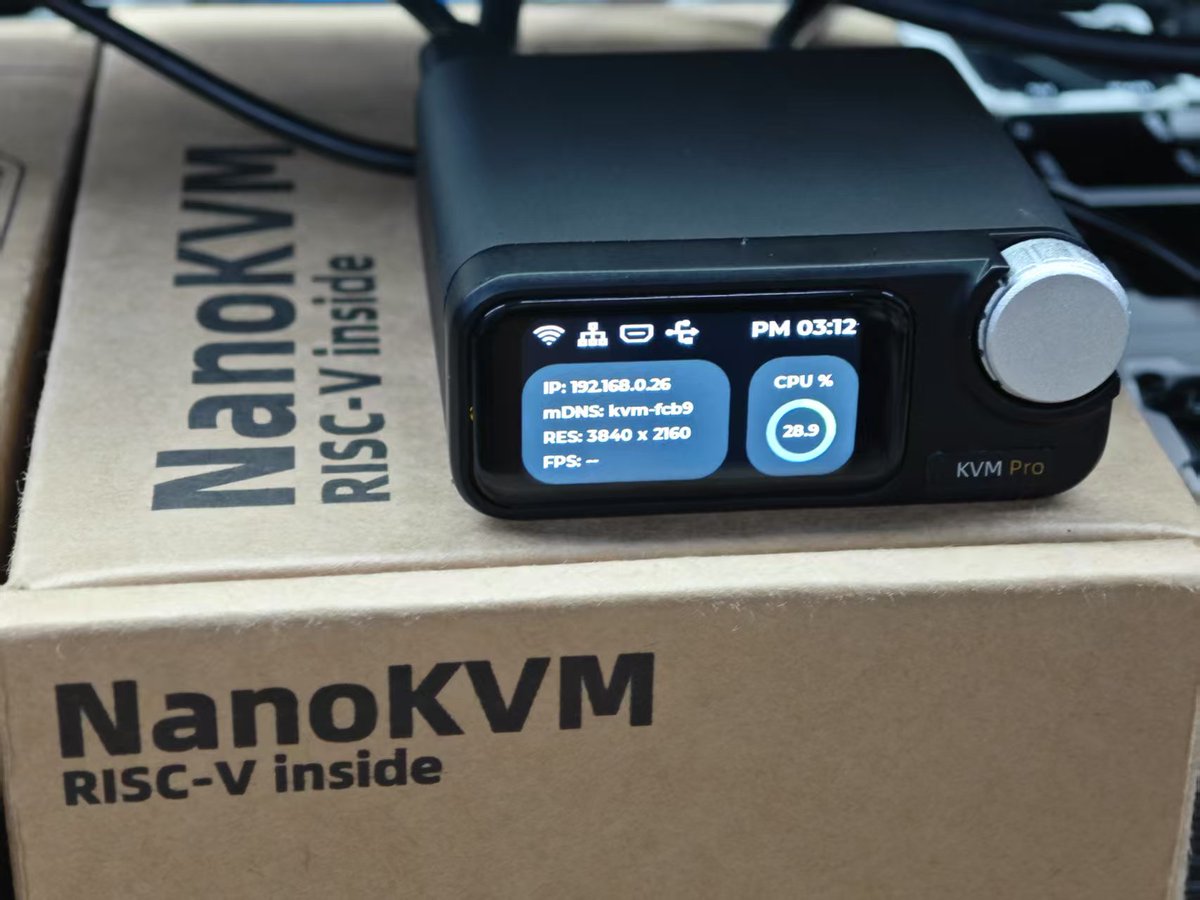 SipeedIO's tweet image. #NanoKVM-Pro Desk version temperature test under stress (4K45 H264 streaming + 4K60 loopout )~
sipeed.com/nanokvm/pro