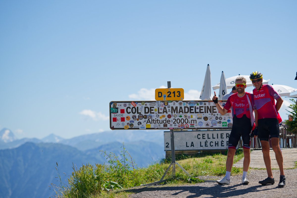 TheTour21's tweet image. It’s called the Queen Stage for a reason.
Stage 18 was brutal - long, mountainous, and unforgiving. The team got 5 hours of sleep. Now they’re back on the bikes for another 130km of climbing.
justgiving.com/campaign/2025t…