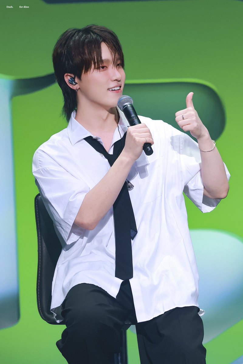 250717 FAN PARTY IN YOKOHAMA

든든한 선배님인 것 같아🫠

#디노 #DINO #이찬 #ディノ
#세븐틴 #SEVENTEEN
<a href="/pledis_17/">세븐틴(SEVENTEEN)</a>