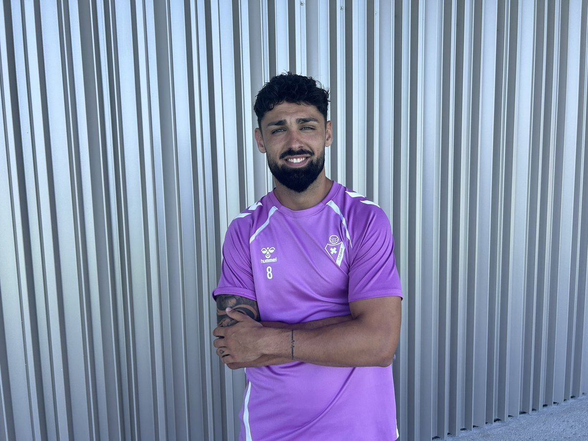EUP! 📺El entrevistado de este lunes será Peru Nolaskoain⚽️
Pronto adelanto🦁