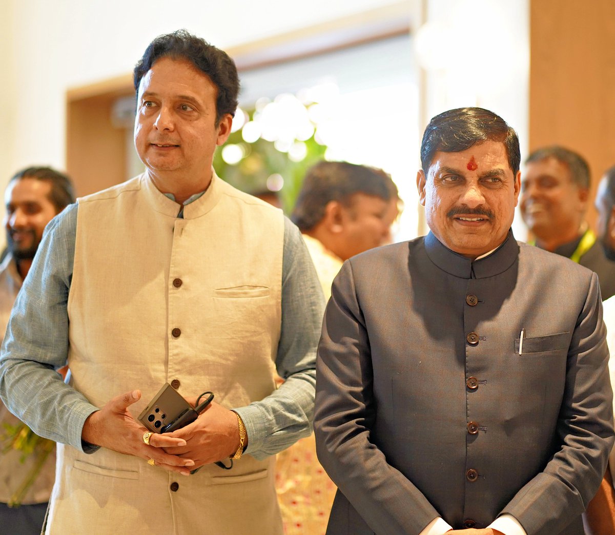 Rohit Gangwal ЁЯЗоЁЯЗ│ (@rohitgangwalind) on Twitter photo "рднрд╛рд░рддреАрдп рдкрд░рдВрдкрд░рд╛ рдХреА рдЧрд░рд┐рдорд╛, рд╡рд┐рджреЗрд╢ рдореЗрдВ рднреА рдпрдерд╛рд╡рдд!"
рд╕реНрдкреЗрди рдкреНрд░рд╡рд╛рд╕ рдХреЗ рддреАрд╕рд░реЗ рджрд┐рди рдорд╛рдирдиреАрдп рдореБрдЦреНрдпрдордВрддреНрд░реА <a href="/DrMohanYadav51/">Dr Mohan Yadav</a> рдЬреА рдХрд╛ рдмрд╛рд░реНрд╕рд┐рд▓реЛрдирд╛ рдХреЗ рд╣реЛрдЯрд▓ рдЗрдВрдЯрд░рдХреЙрдиреНрдЯрд┐рдиреЗрдВрдЯрд▓ рдореЗрдВ рдкрд╛рд░рдВрдкрд░рд┐рдХ рднрд╛рд░рддреАрдп рд░реАрддрд┐-рд░рд┐рд╡рд╛рдЬреЛрдВ рдХреЗ рд╕рд╛рде рдУрдПрдлрдмреАрдЬреЗрдкреА рд╕реНрдкреЗрди рдПрд╡рдВ рднрд╛рдЬрдкрд╛ рд╡рд┐рджреЗрд╢ рд╡рд┐рднрд╛рдЧ рдордзреНрдп рдкреНрд░рджреЗрд╢ рдХреЗ рдкреНрд░рддрд┐рдирд┐рдзрд┐рдпреЛрдВ рдХреЗ рд╕рд╛рде рд╣рд╛рд░реНрджрд┐рдХ рд╕реНрд╡рд╛рдЧрдд рдПрд╡рдВ "рднрд╛рд░рддреАрдп рдкрд░рдВрдкрд░рд╛ рдХреА рдЧрд░рд┐рдорд╛, рд╡рд┐рджреЗрд╢ рдореЗрдВ рднреА рдпрдерд╛рд╡рдд!"
рд╕реНрдкреЗрди рдкреНрд░рд╡рд╛рд╕ рдХреЗ рддреАрд╕рд░реЗ рджрд┐рди рдорд╛рдирдиреАрдп рдореБрдЦреНрдпрдордВрддреНрд░реА <a href="/DrMohanYadav51/">Dr Mohan Yadav</a> рдЬреА рдХрд╛ рдмрд╛рд░реНрд╕рд┐рд▓реЛрдирд╛ рдХреЗ рд╣реЛрдЯрд▓ рдЗрдВрдЯрд░рдХреЙрдиреНрдЯрд┐рдиреЗрдВрдЯрд▓ рдореЗрдВ рдкрд╛рд░рдВрдкрд░рд┐рдХ рднрд╛рд░рддреАрдп рд░реАрддрд┐-рд░рд┐рд╡рд╛рдЬреЛрдВ рдХреЗ рд╕рд╛рде рдУрдПрдлрдмреАрдЬреЗрдкреА рд╕реНрдкреЗрди рдПрд╡рдВ рднрд╛рдЬрдкрд╛ рд╡рд┐рджреЗрд╢ рд╡рд┐рднрд╛рдЧ рдордзреНрдп рдкреНрд░рджреЗрд╢ рдХреЗ рдкреНрд░рддрд┐рдирд┐рдзрд┐рдпреЛрдВ рдХреЗ рд╕рд╛рде рд╣рд╛рд░реНрджрд┐рдХ рд╕реНрд╡рд╛рдЧрдд рдПрд╡рдВ