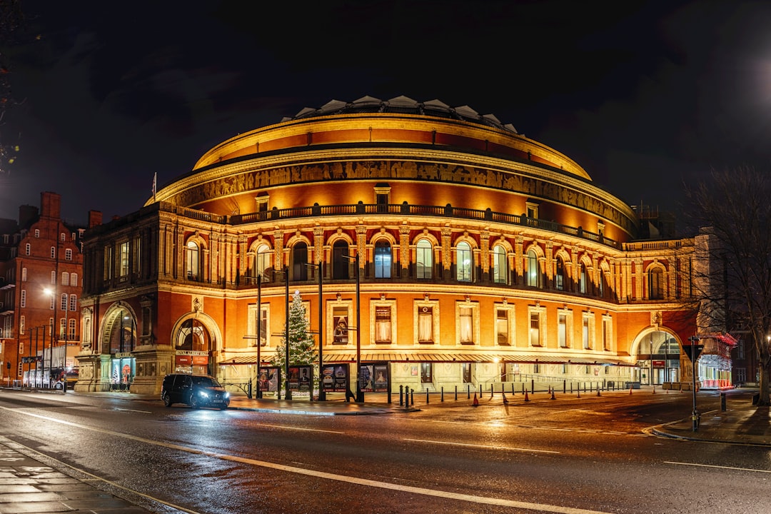 To celebrate the First Night of the <a href="/bbcproms/">BBC Proms</a> here's an essay by Anthony Burgess about words and music in the 1988 season of Proms.
anthonyburgessfoundation.substack.com/p/anthony-burg…