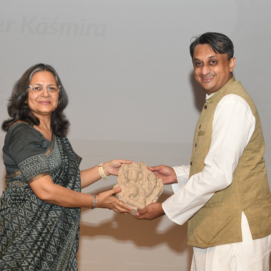 NMnewdelhi's tweet image. A glimpse from our recent lecture, “Bhārata and Her Kāśmīra” by Megh Kalyan Sundaram.

Next up: Kālacakra Tantra – Capsule of the Nālandā Tradition, exploring deep symbolism, cosmology &amp;amp; spiritual insight.

#NationalMuseumPublicLecture #MuseumEvents