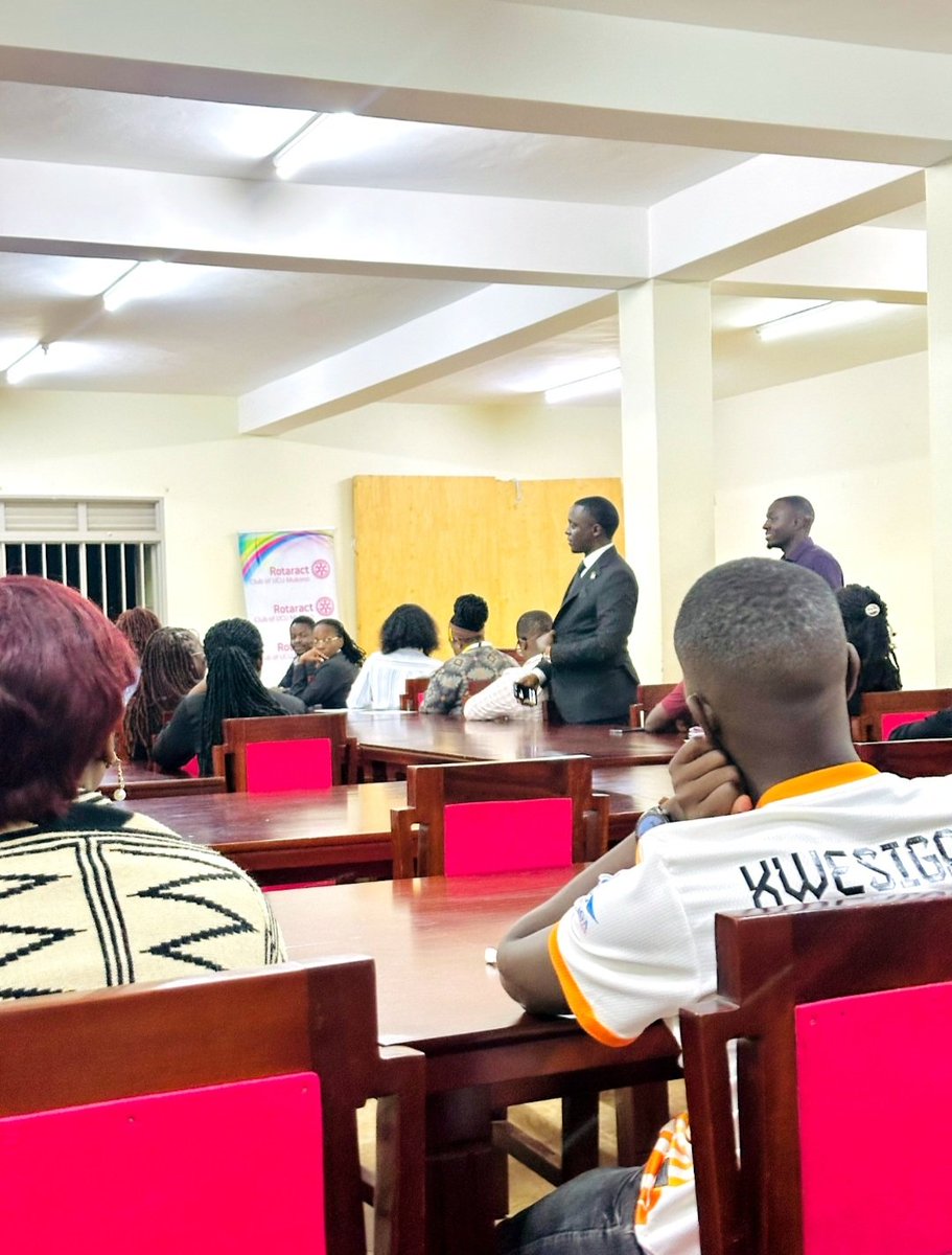 RuhinjaPeter's tweet image. Yesterday , I was humbled to usher in the Guest Speaker Mr Agaba Isaac Makanisa the ADRR central cluster 5 District 9213 to the rotaract Club of UCU where 22 members were inducted under President Catherine's Leadership.
#Rotaract