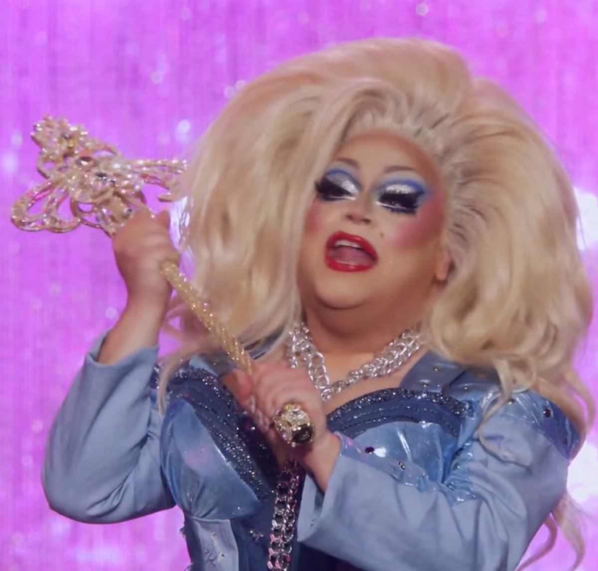 ryuuniversee's tweet image. In Aja's words: "I just don't think that you're Allstars 10 winner, Is it allstars 10 winner or is it Ru's favorite?
Let's give a round of applause to our Ru's favorite🥳
#Allstars10 #DragRace