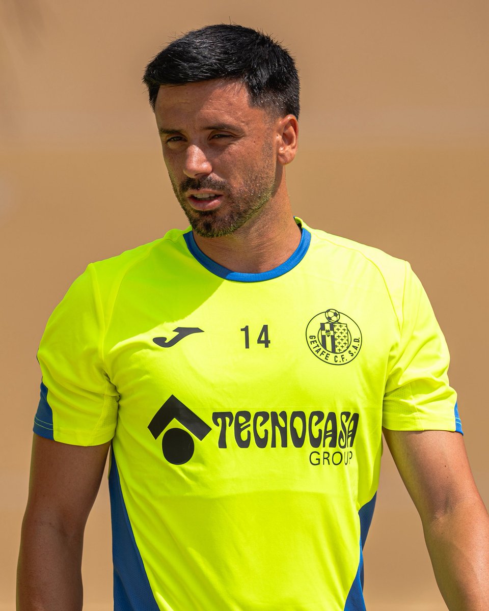 GetafeCF's tweet photo. Buenos días 🌞 

Estos chicos juegan hoy su primer partido con el Getafe Club de Fútbol. https://t.co/toT7qPwyS8