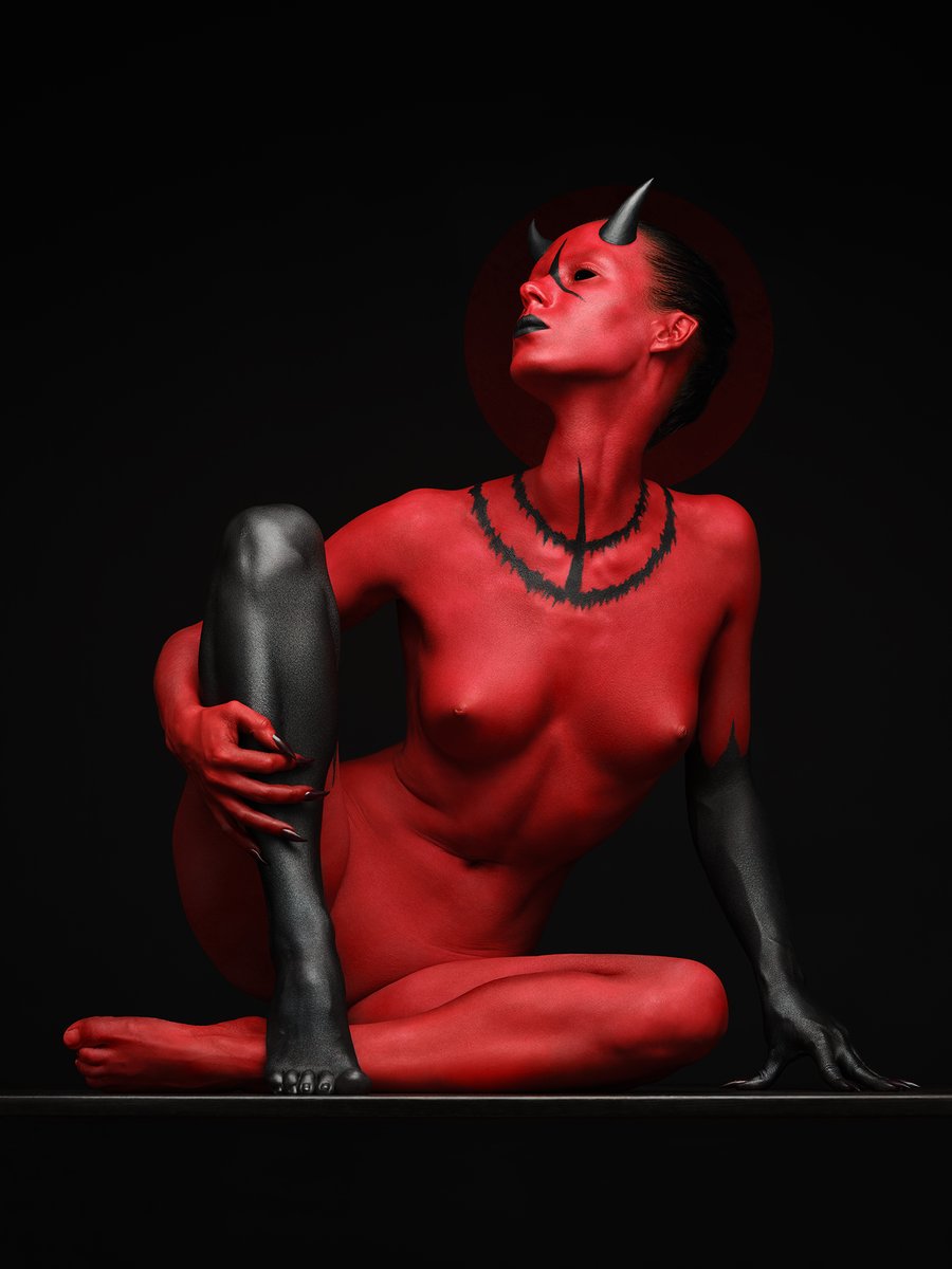 Good morning fam😈

🔥New listing! This piece is now available on FND with a reserve price of 0.12 ETH🔥

“Under the Black Sun” series
(photography, body painting)

Link⬇️