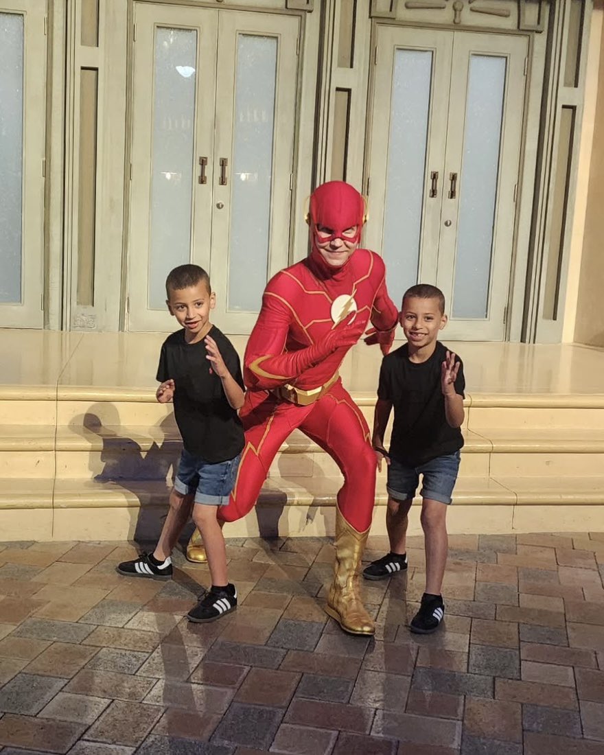 WBWorldYI's tweet image. Adventure is calling you to unleash the super hero within! 🦸♂️
IG: twins.wajd.ward
#WBWorldYasIsland #YasIsland #InAbuDhabi #DCSuperHeroSeason
