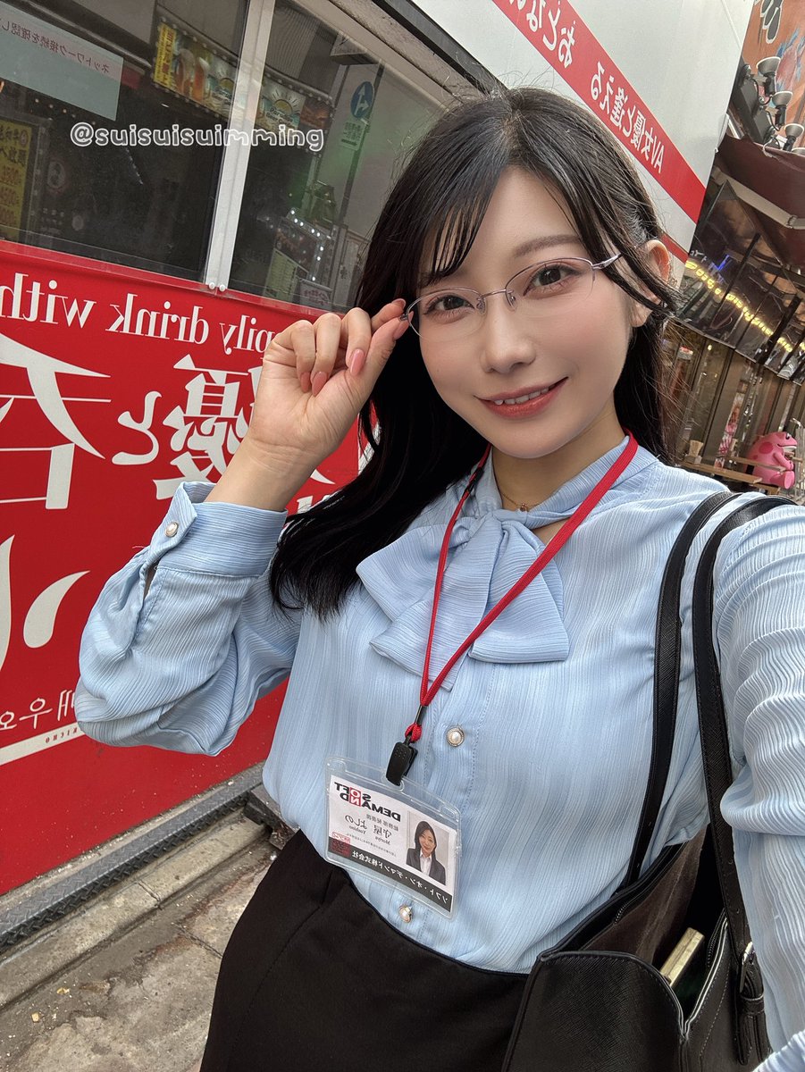 suisuisuimming's tweet photo. 店舗研修で新宿のSOD LANDにやってまいりました！ https://t.co/38QSfYAWWM