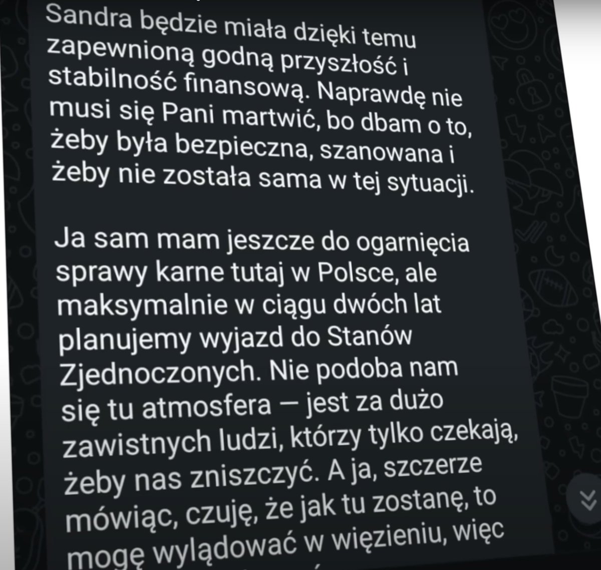 Zraggyyy's tweet photo. Wiadomości, jakie miał wysyłać Denis Załęcki do matki Sandry Bad Girl po tym, jak ta dowiedziała się, jakie jej córka publikuje treści na niebieskiej platformie #famemma #zalecki #deniszałęcki https://t.co/p19rtIVHiY