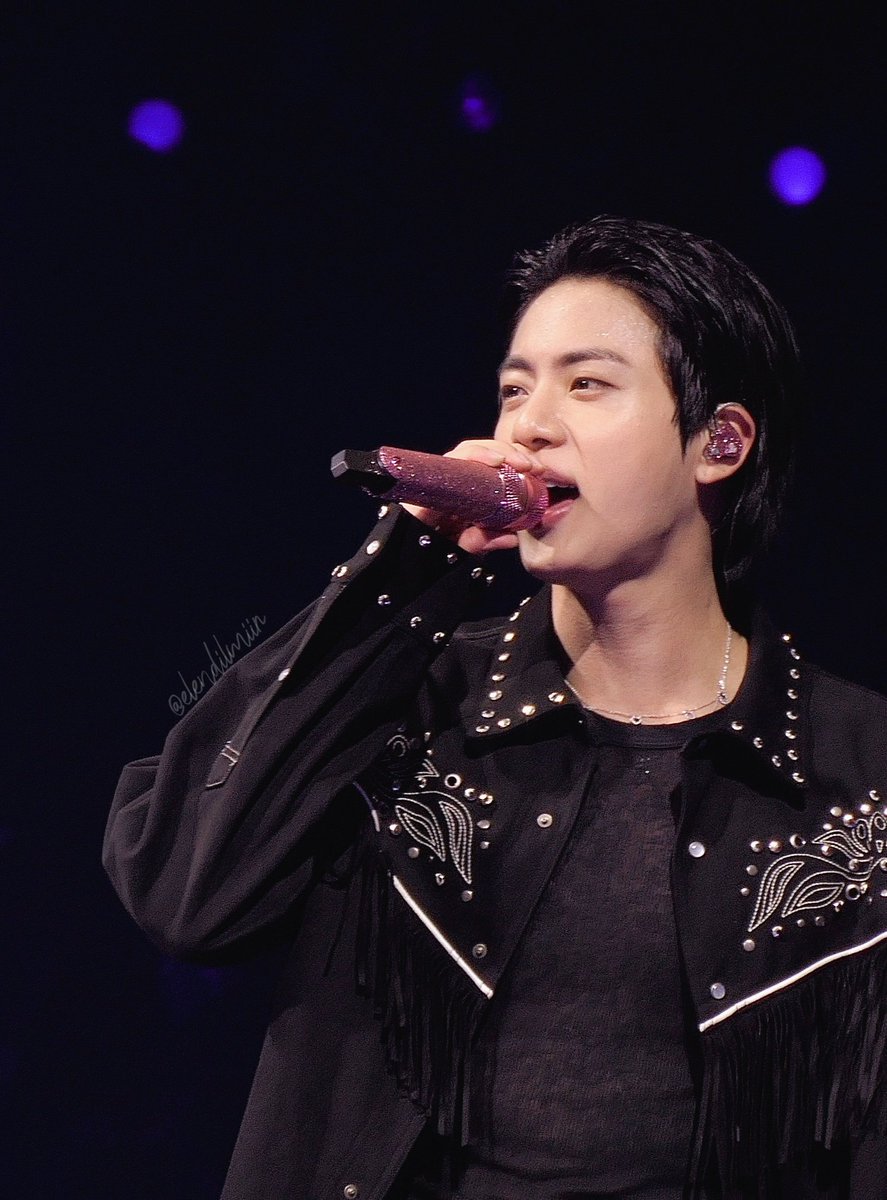 250717
덕분에 너무 즐겁고 행복했어 석진아!!
목소리는 잃었지만 행복을 얻어갑니다ㅋㅋㅋ

#RUNSEOKJIN_epTOUR_Anaheim_D1 
#JIN