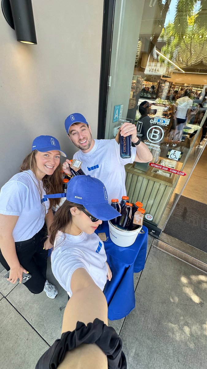 mochikuan's tweet image. check out the best juice on the best app @baseapp x @ErewhonMarket 🥤