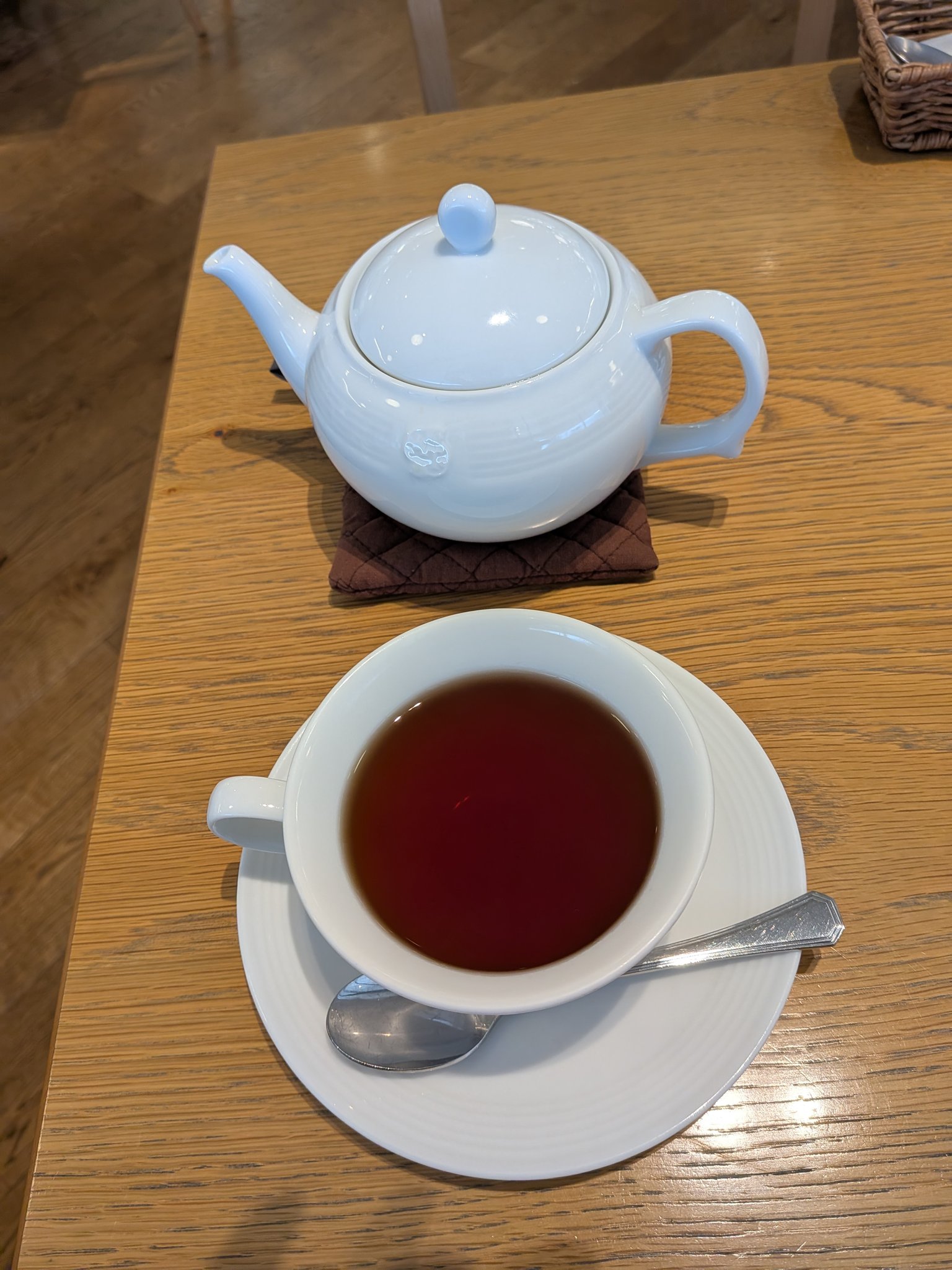 チロリン◾️蔵から見事な可愛いタケノコが立ち上がる徳利も出てきました。茶道具 みたらしちゃん ティーバッグ(5g×16p): とさのさとアグリ