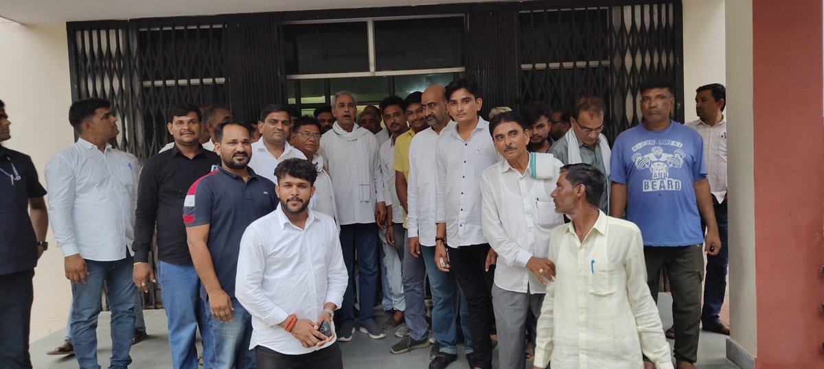 अपने संसदीय क्षेत्र में टोंक जिले के दौरे पर रहा, जहां जिला परिषद परिसर स्थित अपने सांसद कार्यालय में जनसुनवाई कर, आमजन की समस्याओं से रूबरू होकर उनके त्वरित निस्तारण हेतु संबंधित विभागाधिकारियों को निर्देशित किया।
<a href="/INCIndia/">Congress</a> 
<a href="/INCRajasthan/">Rajasthan PCC</a>