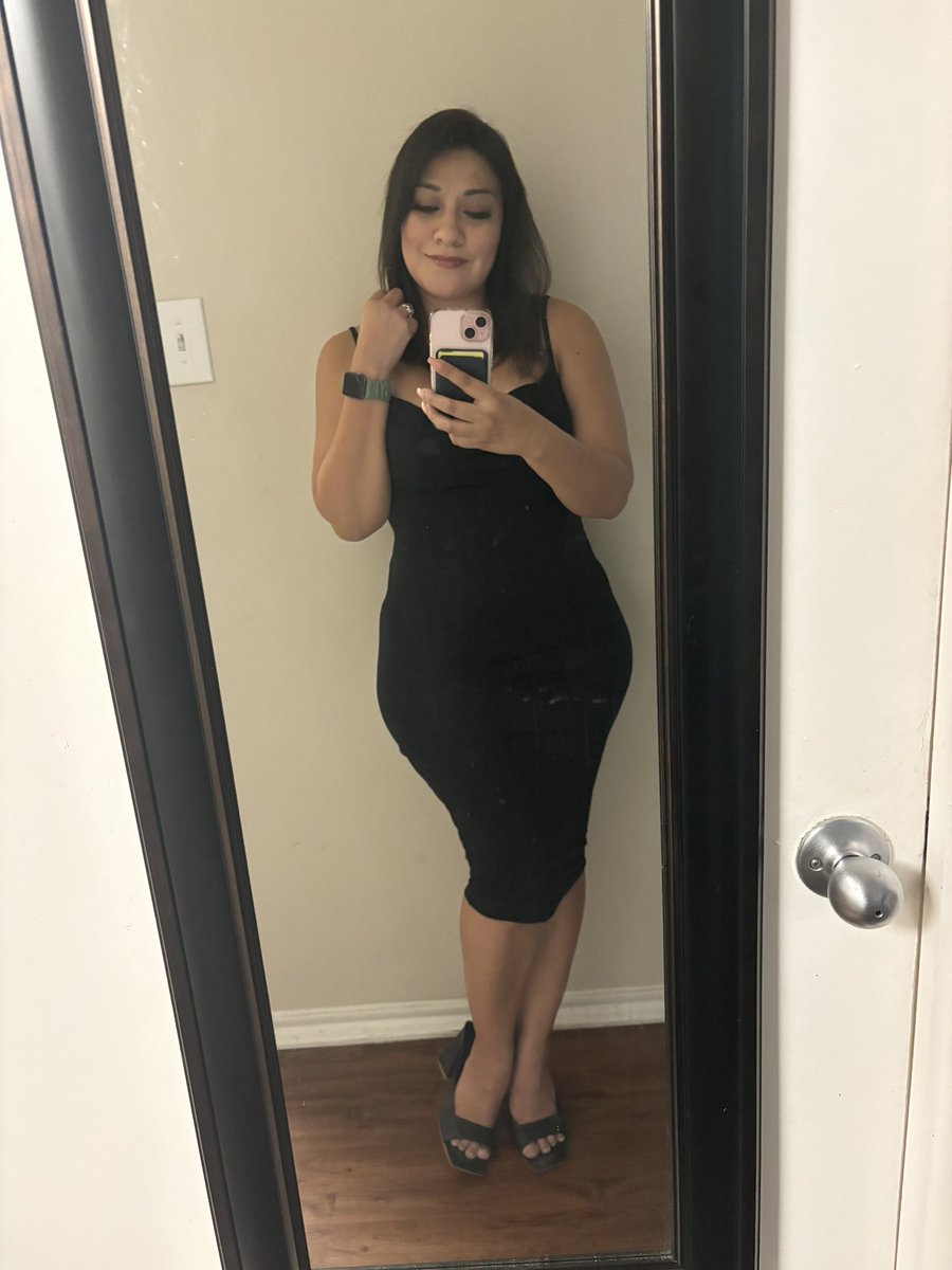 Periperrita's tweet image. There’s nothing weak men hate more than a strong woman. They try to call you fat and ugly until you believe it. When that fails, they resort to AI to bully. Women, keep being beautiful and strong ❤️