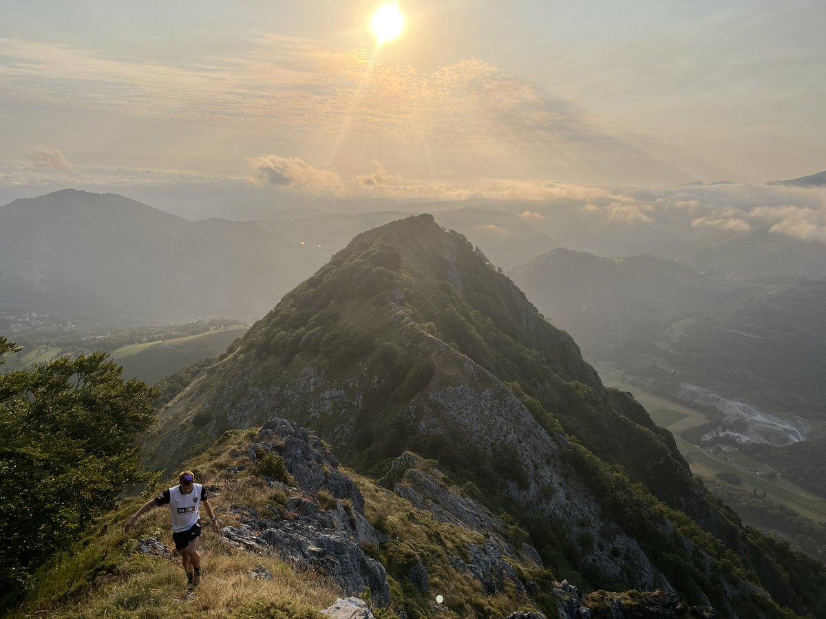 jwhitey98's tweet image. Morning benefits of a Tour de France TT day in the Pyrenees.