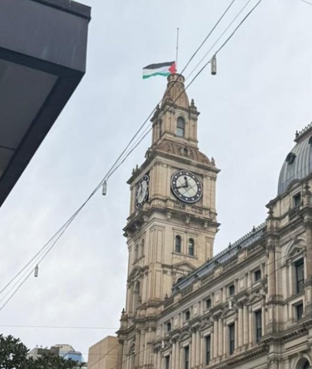 GreensAU2's tweet image. Did you know there's a General Post Office building in Gaza that looks identical to the General Post Office building in Melb... Er, Naarm? 😲
