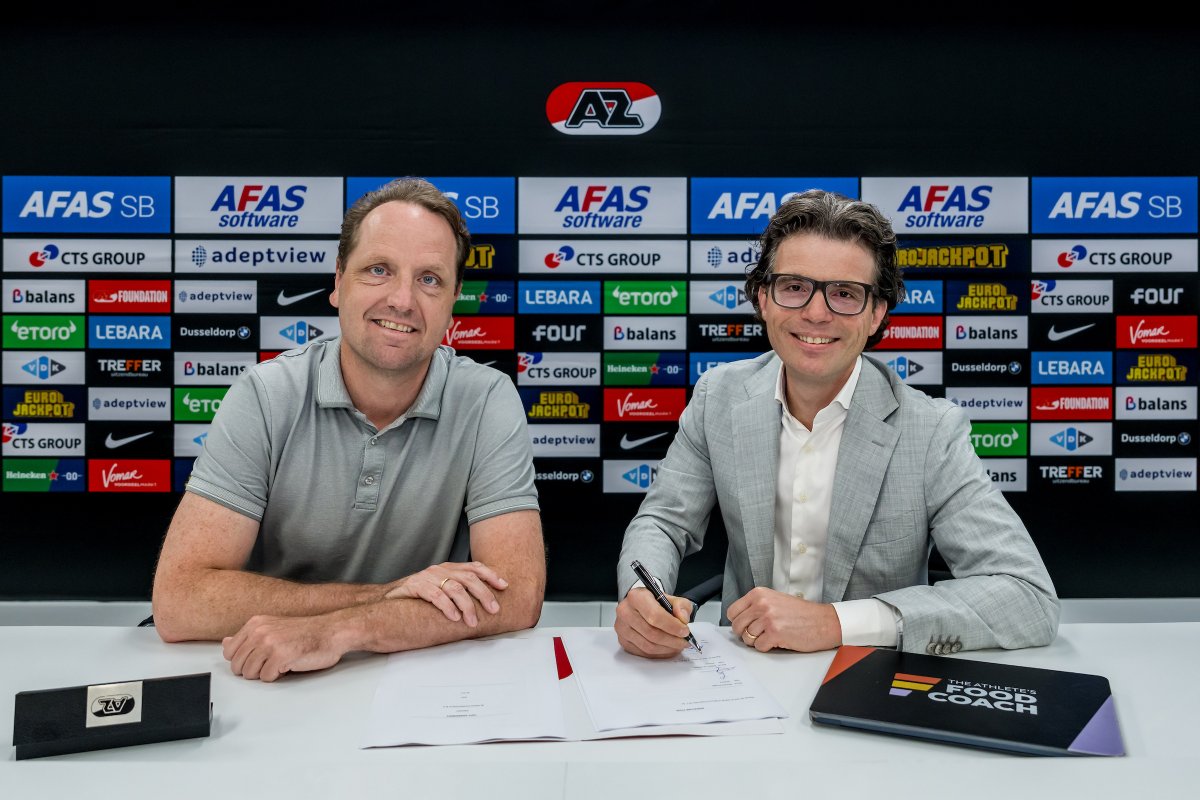 🤝 𝐍𝐞𝐰 𝐩𝐚𝐫𝐭𝐧𝐞𝐫𝐬𝐡𝐢𝐩: 𝐀𝐙 𝐱 𝐓𝐡𝐞 𝐀𝐭𝐡𝐥𝐞𝐭𝐞’𝐬 𝐅𝐨𝐨𝐝𝐂𝐨𝐚𝐜𝐡

🔋 AZ is verheugd om het topsportprogramma nóg verder te innoveren door middel van een nieuwe samenwerking met The Athlete’s FoodCoach. 

📲 Lees hier meer: tinyurl.com/azfoodcoach

#AZAlkmaar