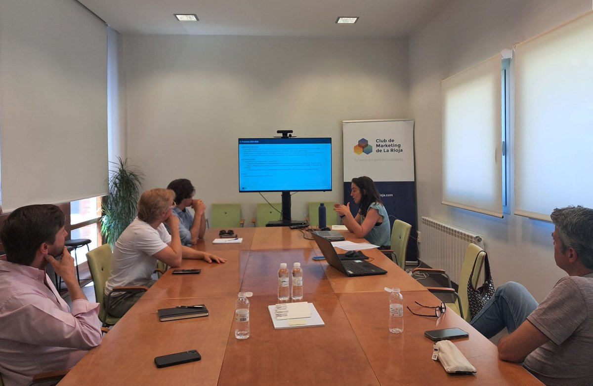 Clúster ARIC (@clusteraric) on Twitter photo 🔷 JUNTA DIRECTIVA | Nueva etapa, nuevos retos
Ayer celebramos la primera junta con Miren León al frente de la dirección de ARIC, en el Club de Marketing de La Rioja.
Revisamos el trabajo realizado y marcamos los próximos pasos estratégicos.
#Construcción #LaRioja 🔷 JUNTA DIRECTIVA | Nueva etapa, nuevos retos
Ayer celebramos la primera junta con Miren León al frente de la dirección de ARIC, en el Club de Marketing de La Rioja.
Revisamos el trabajo realizado y marcamos los próximos pasos estratégicos.
#Construcción #LaRioja