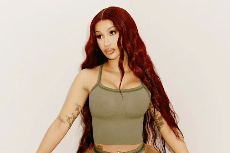 chartsbardi's tweet image. 7,000 followers? Thank you so much to the entire BG for the constant support. I love you all so much!
@iamcardib you're the only one left to follow us… please, mom 🥺💖