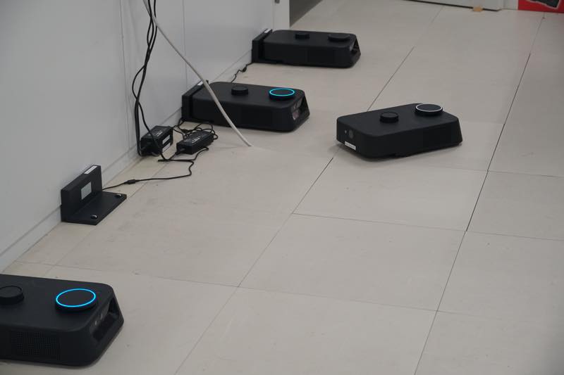 KSU_CSE's tweet image. 模擬授業「AIロボット・カチャカの活用」(瀬川先生)
AIロボットカチャカをPythonでコントロールします。
#京都産業大学 #情報理工学部 #オープンキャンパス
info.cse.kyoto-su.ac.jp/?page_id=13501