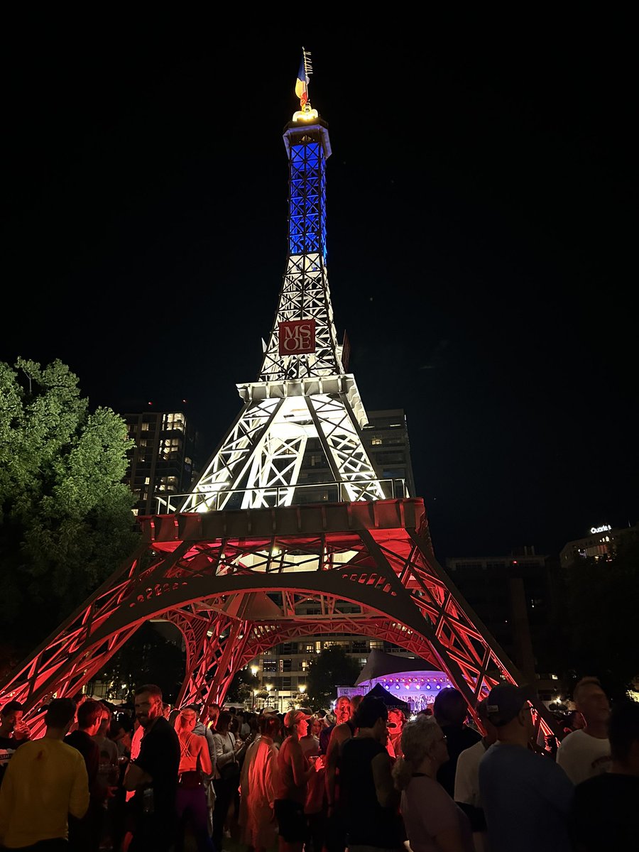 We came. We Stormed. Oui, oui. 🇫🇷

Happy <a href="/EastTown/">East Town Assoc.</a> Bastille Days to all, and to all a good night.