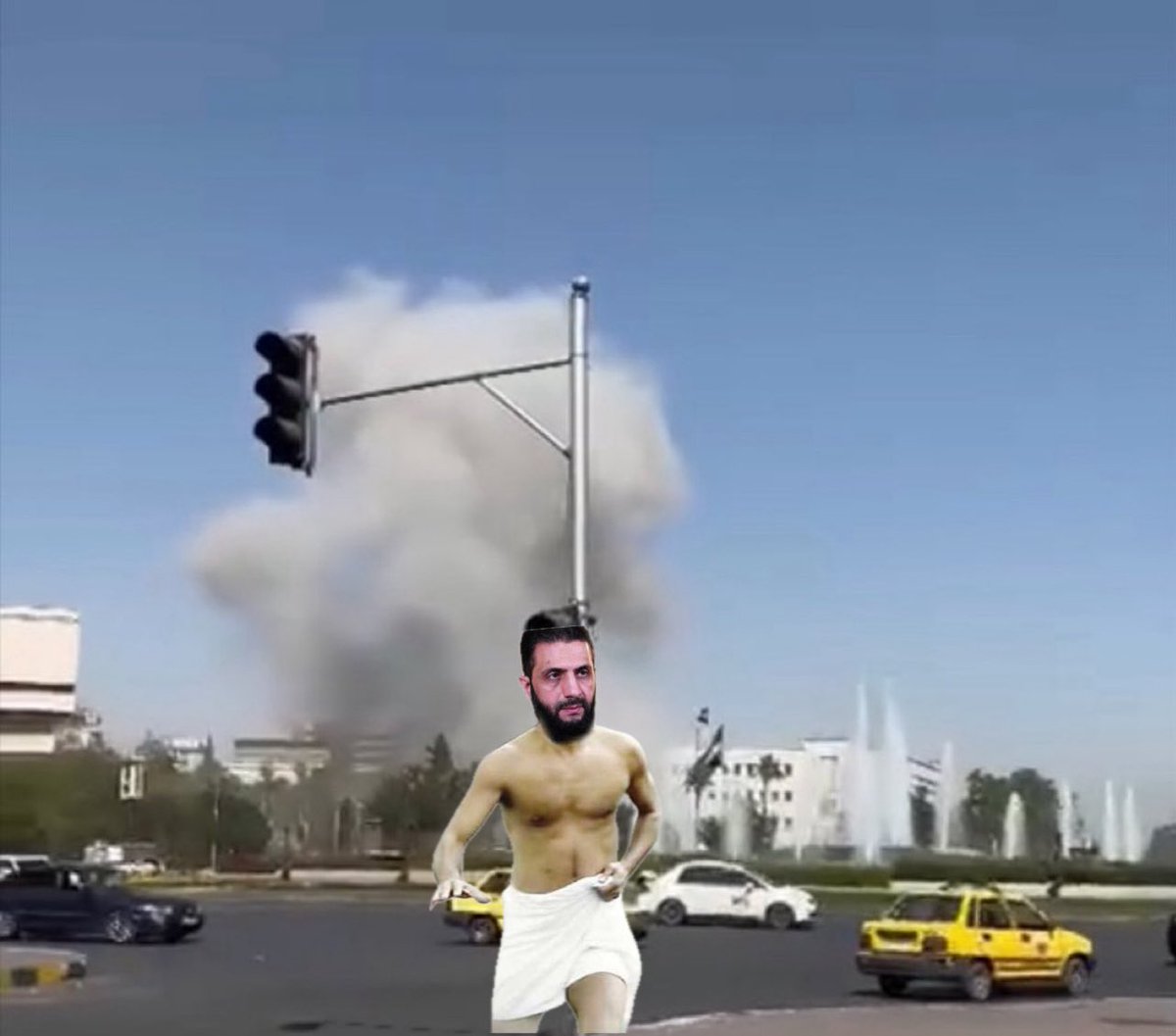 Front_man5's tweet image. Jewlani has left the Syrian capital Damascus with his family.
Run jewlani Run.
#Syria #Israel #دمشق #سوريا #جولاني