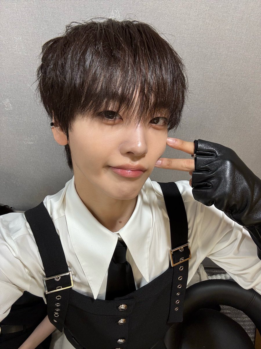 CRAVITY_twt's tweet photo. SWISH😎
#형준 #크래비티 https://t.co/v9Nnfo8VoH