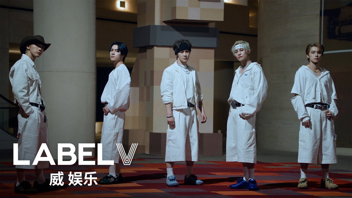 WayV_official's tweet image. WayV 威神V 'BIG BANDS (狂想曲)' MV
youtu.be/JK-7RKsU3fw
#WayV #威神V #BIGBANDS
#WayV_BIGBANDS