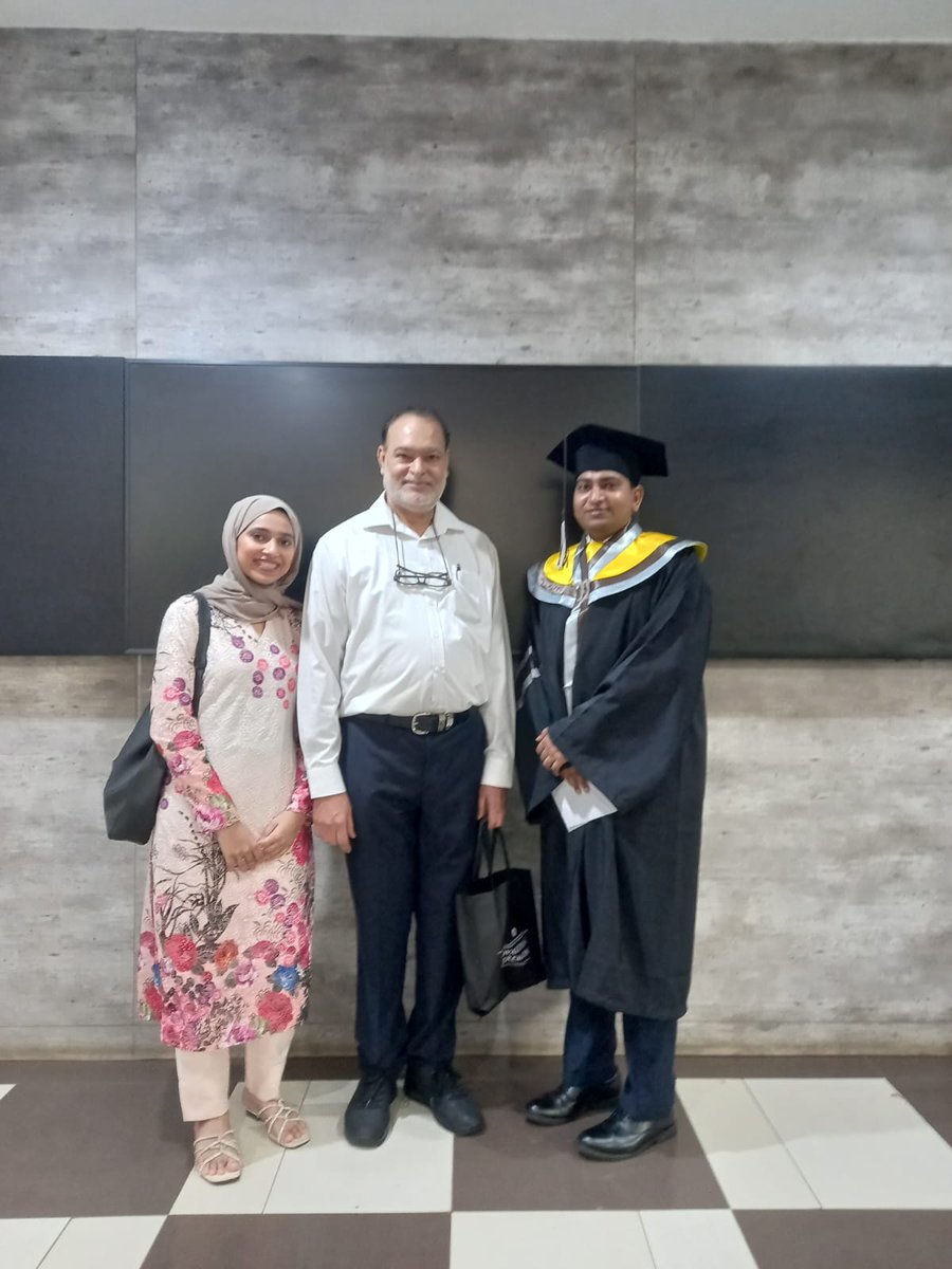 On the 2025 Degree Award ceremony of Universitas Indonesia, Mr Gurdev Singh, Attache attended the event and congratulated Mr Kannan, who has successfully completed Masters degree in Counter Terrorism. Head of Missions from Zimbabwe and Tanzania were also attended the event.