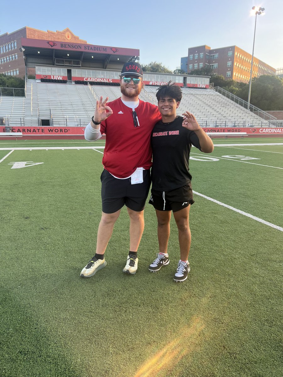 ian24moreno's tweet image. Had an amazing time competing and doing what I love at the @UIWFootball camp‼️ Thank you coach @Kennyhill13 and @Coach_Meyer27 ‼️ @Seguin_Football @CoachErnGarcia @DaileyCraig