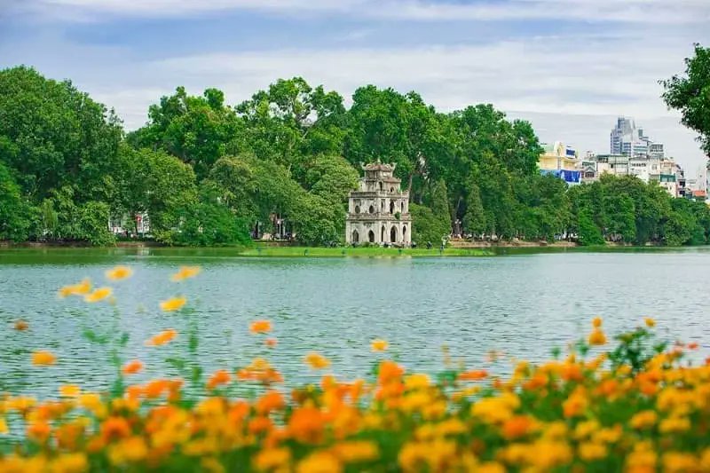 Bilary268's tweet photo. Xin chào các anh chị em trong thị trấn X mình

Thăng Long Thành ngày mai đây sẽ là nơi để tất cả anh chị em con Dượng trên khắp mọi miền tổ quốc về đây trẩy hội. Chúng mình rất vinh d�� được là chủ nhà đón tiếp các bạn đợt này.
Các bạn thân mến, trong tất cả anh chị em mình về Hà Nội hôm nay, chắc sẽ có nhiều bạn đi 1 mình theo lời kêu gọi của thị trấn X mà chưa kịp lên kế hoạch, và để cho chuyến đi này của các bạn thêm ý nghĩa, mình cùng con Xích thố chở đc 7 người của mình rất vui được đưa đón các bạn đi thăm thú 1 vài điểm ở Hà Nội trước và sau chương trình này.
Liên hệ vs mình qua X hoặc Sđt: 0986.032.688 nhé

Rất vui được đón tiếp các bạn!