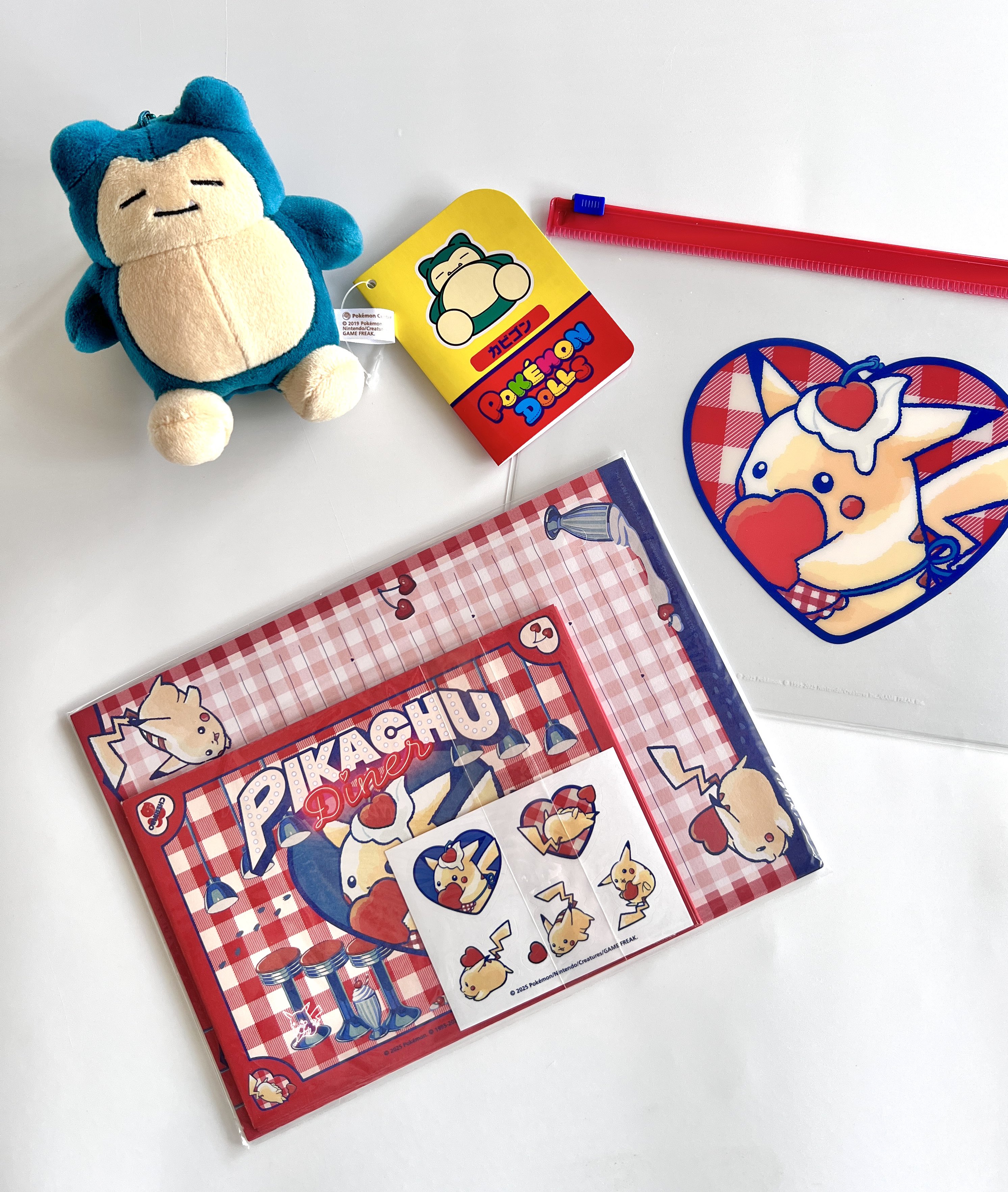 新品♡ポケモンセンター ピカチュウ ダイナー エプロン レター